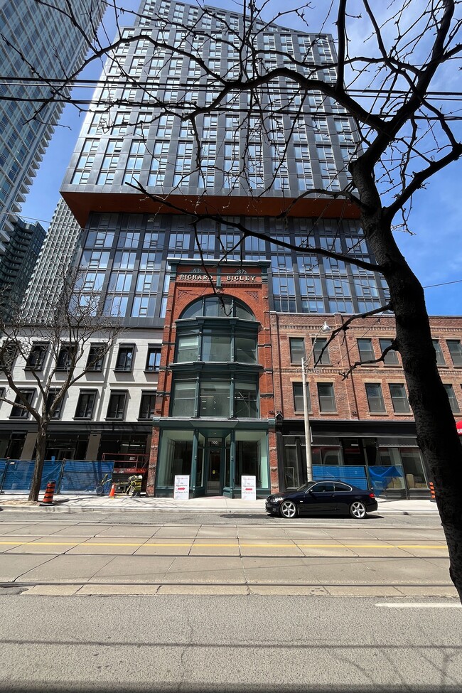 Building Photo - 100 Queen St E