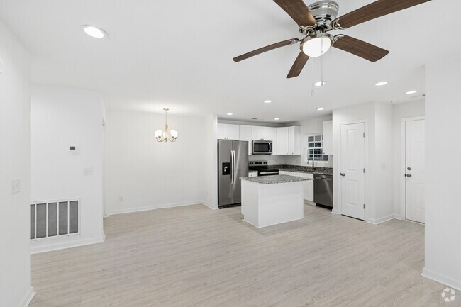 2BR, 2BA - 1,000SF - Kitchen and Dining - Colonial 171, 175, 179