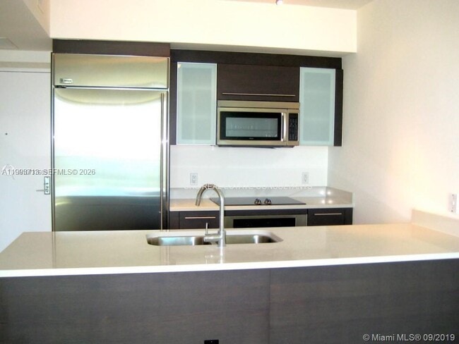 Photo - 500 Brickell Ave Unit 2708