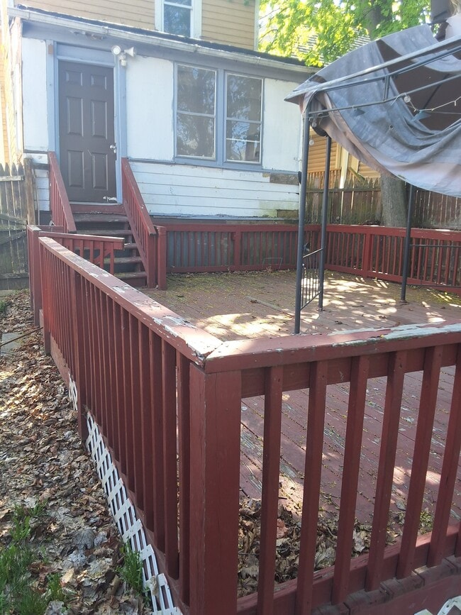 Photo - 119 Thompson St