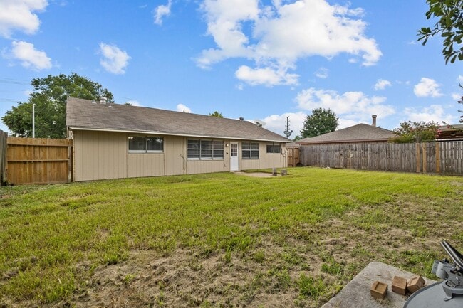 Photo - 8122 Swan Meadow Ln