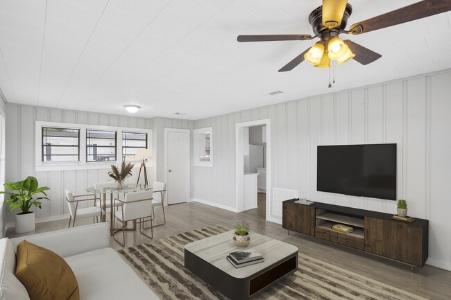 Photo - 416 S Bowers Ave