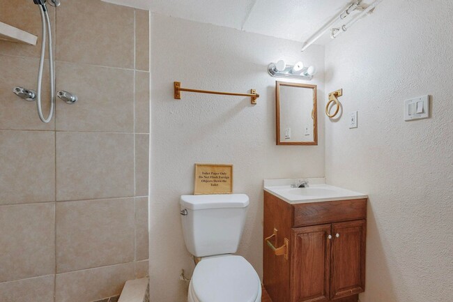 Photo - 212 Mesa St SE Unit 212 Mesa SE