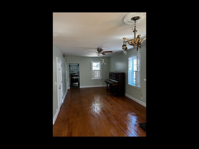 407 Summer St