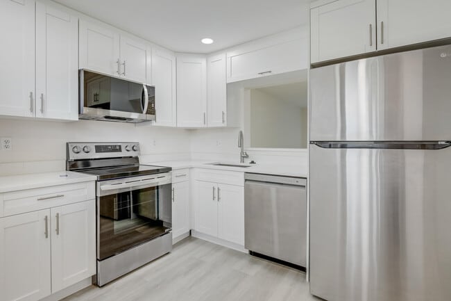 Building Photo - 3595 Birdie Dr Unit 103 Rental