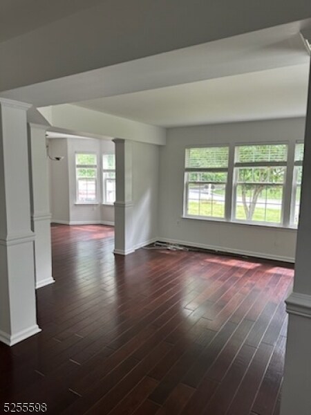 Photo - 293 Thistle Ln