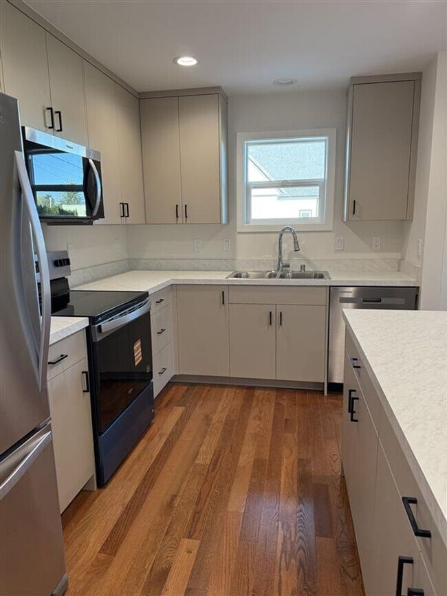 Photo - 118 S Harkness St Unidad B