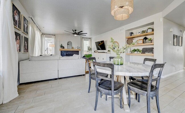 Photo - 5 Bed Home with luxury finishes in The Gle...