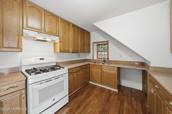 Photo - 120 2nd St