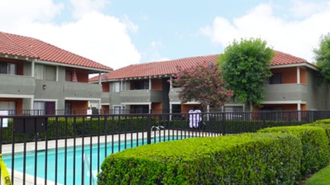 Cambria Villa Apartments