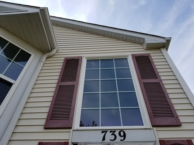 Photo - 739 Four Seasons Blvd