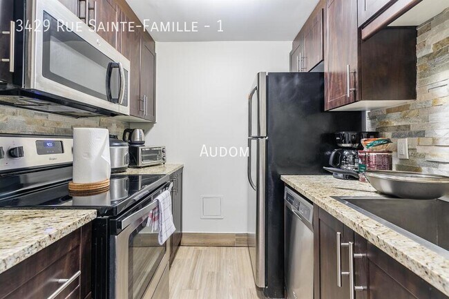 Photo - 3429 Rue Sainte-Famille Unit 1