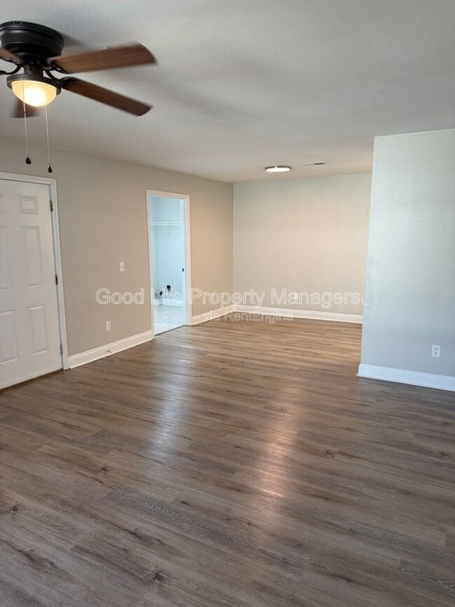 Photo - 8444 Chisholm Rd