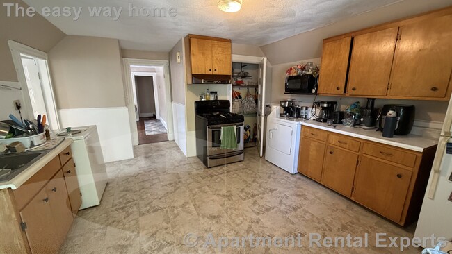 Photo - 138 Lowell St Unit #3