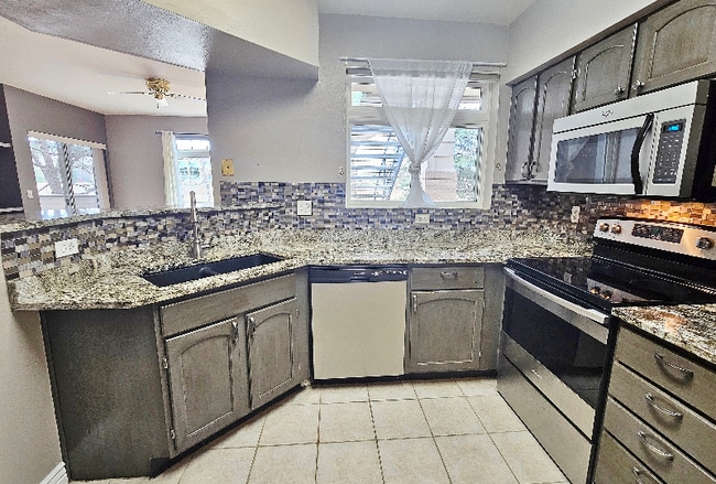 Photo - 780 Copper Ln Unit 107