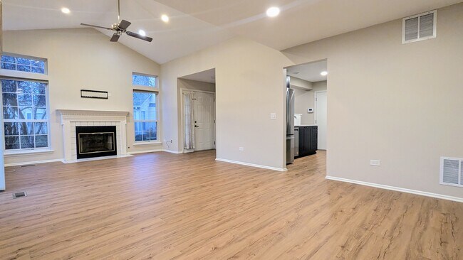 1628 Columbia Cir