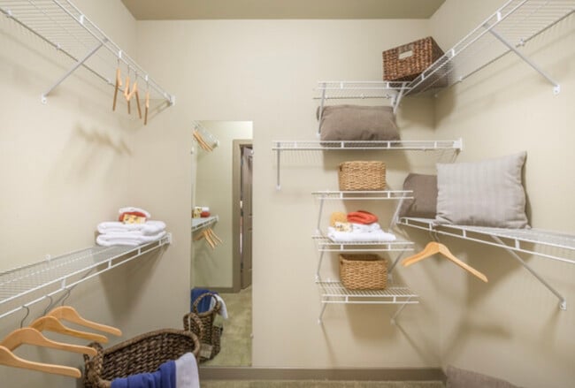 Photo - 401 Foch St Unidad 1107