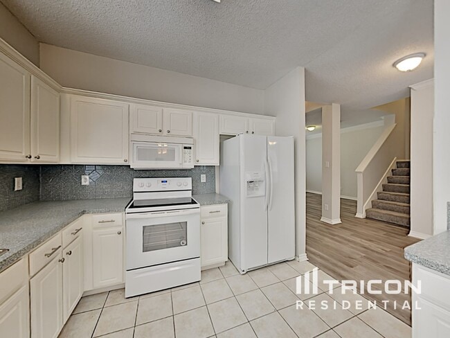 Photo - 300 Westbrook Dr