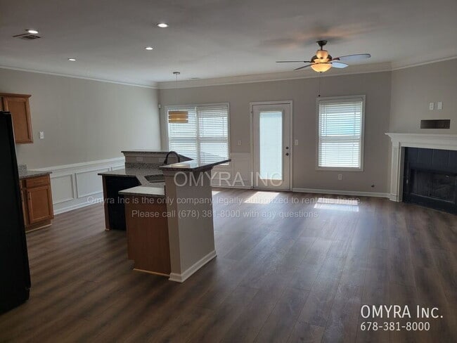 Photo - Gorgeous Home in Quiet Neighborhood with S...