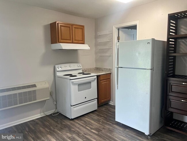 Photo - 19960 National Pike