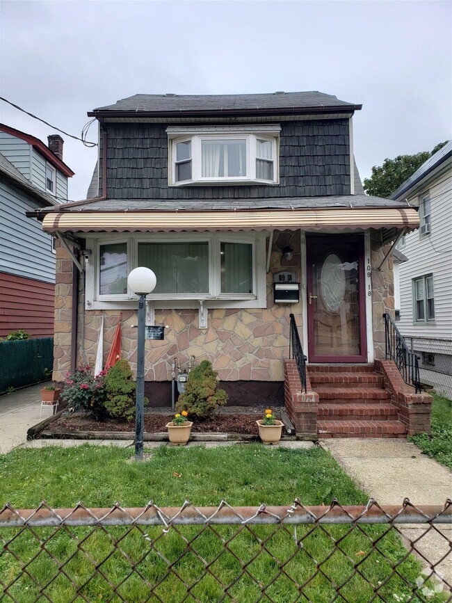 Building Photo - 109-18 208th St Rental