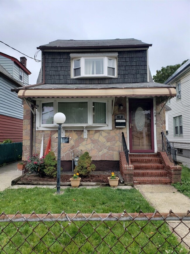 Photo - 109-18 208th St House