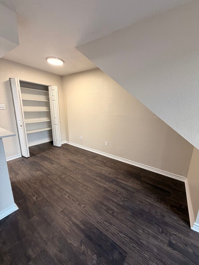 Casa Colinas Apartments