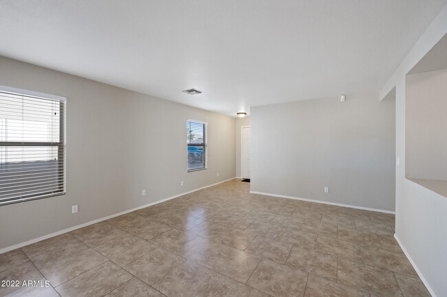 Photo - 2820 E Augusta Ave