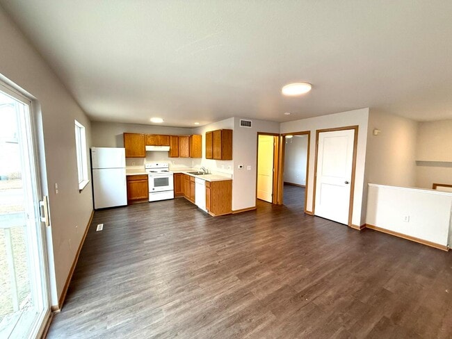 Photo - 4524 Twain Cir