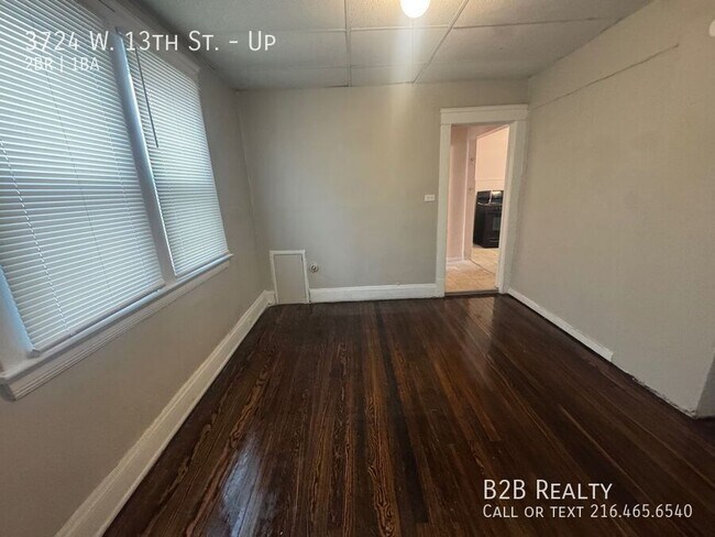 Photo - 3724 W 13th St Unidad Up