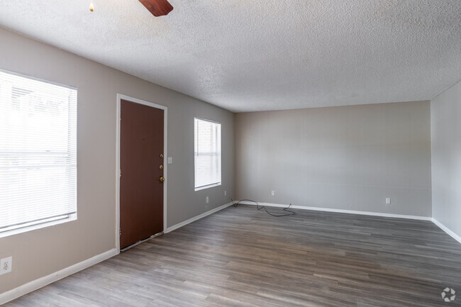 3BR, 2BA - 1000SF - Sala de estar - Valley Place Apartments