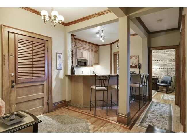 Building Photo - 11 S 12th St Unit 103 Rental
