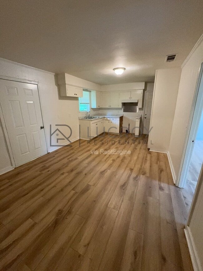 Photo - 1513 Maria Dr