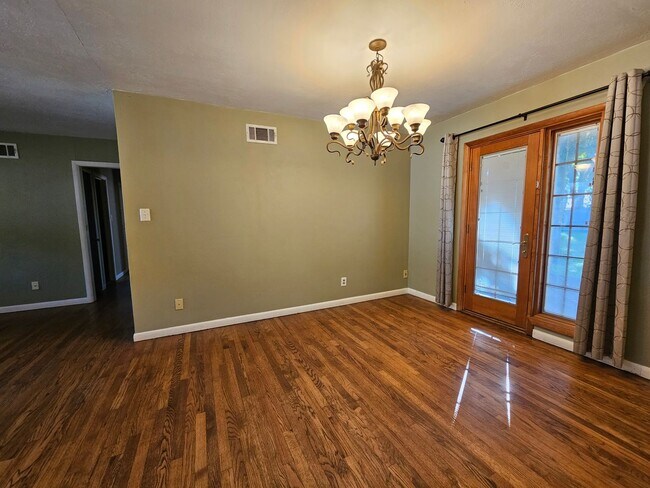 Photo - (3) Bed/(2) Bath in Core Norman! Pet Negotiable!