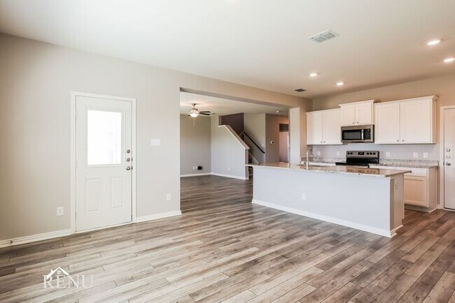 Photo - 11010 Yonder Flts