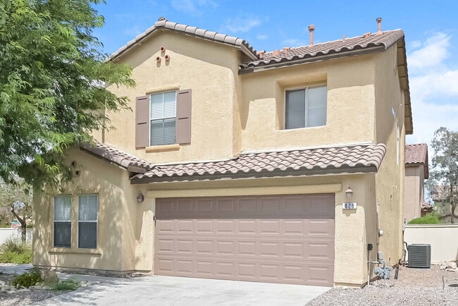 Photo - 828 Blue Rosalie Pl