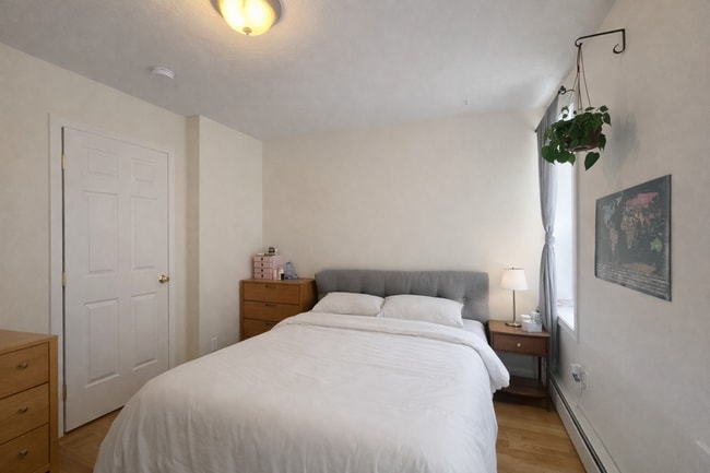 Photo - 1056 Cambridge St Unit 2R