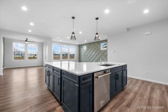 Photo - 2236 Weatherbee Ln