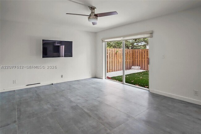 2161 Orange Grove Dr