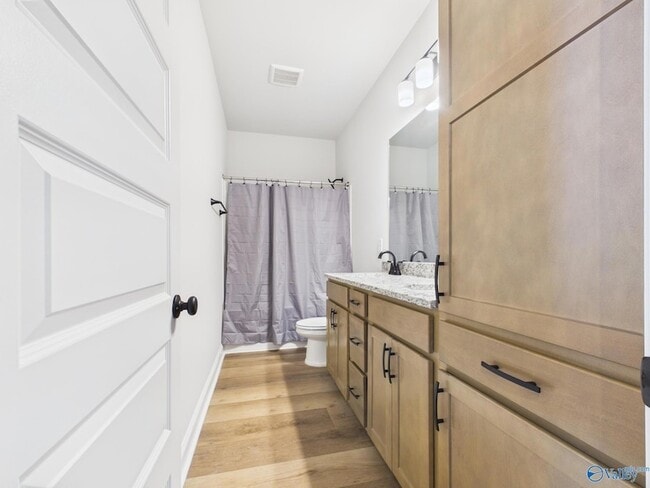 Photo - 15573 Bees St NW