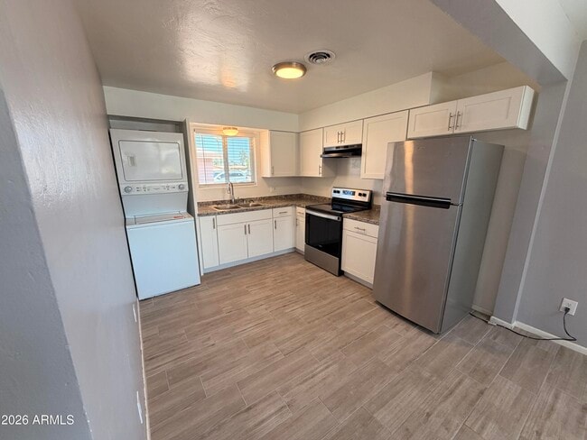 Photo - 4837 E Willetta St Unit Apt 1