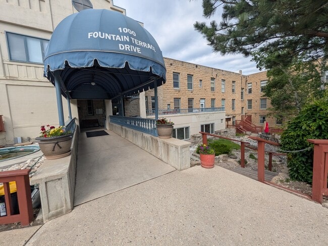 Photo - 1000 Fountain Terrace Dr
