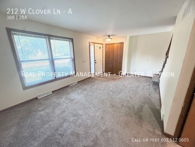 Photo - 212 W Clover Ln Unidad A