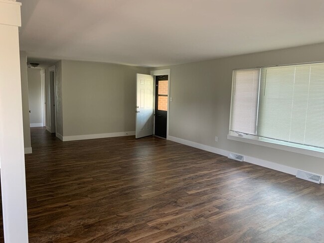 Photo - Beautiful 4 Bedroom 3 Bathroom Home in Wes...