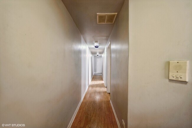 Photo - 6013 S Michigan Ave