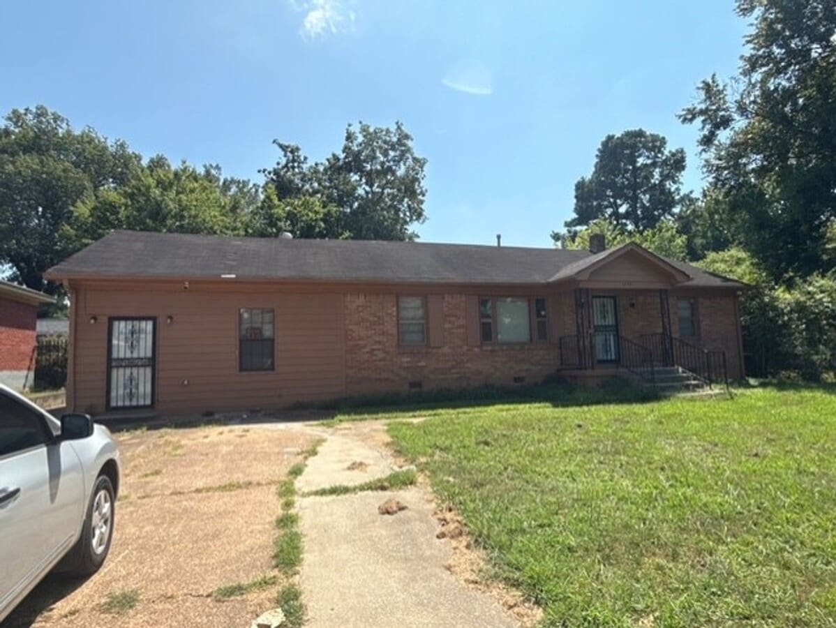 Photo - 1779 Baldwin Ave House