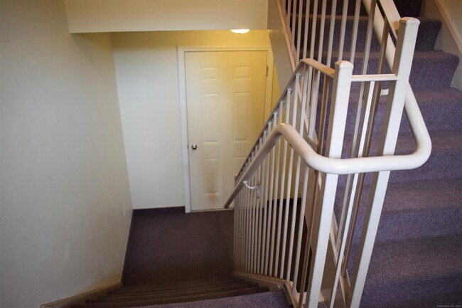 Photo - 63 Glade St Unit A1