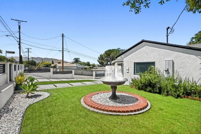 Photo - 10337 Pinyon Ave