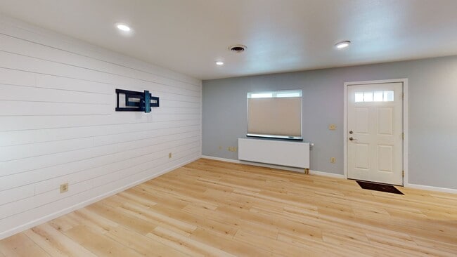 Photo - Fully Updated Large 1 Bedroom in Fairbanks! Available now!