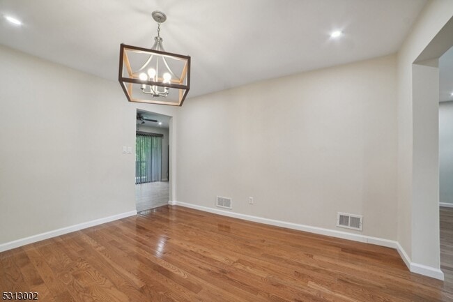 Photo - 8 Brookside Heights